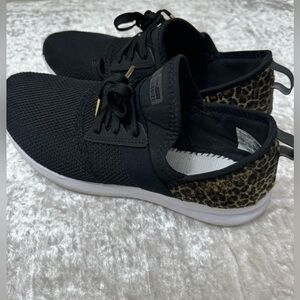 New Balance Women's DynaSoft Nergize Sport V2 Cross Trainer